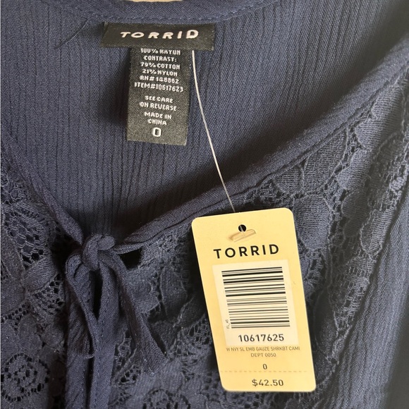 3/$20 Torrid Deep Blue Lace Spaghetti Strap Blouse - Picture 3 of 4